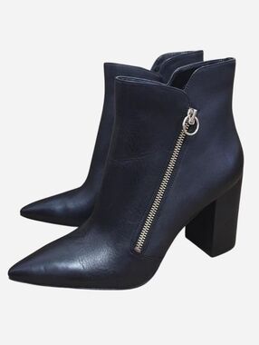 Nine West Black Ankle Booties with Zipper Size 10M Leather Upper Boots